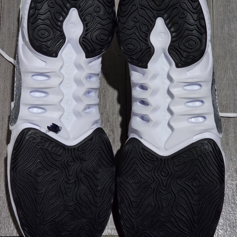 Nike Cosmic Unity 2 TB Promo Unreleased White RARE DX6649-100 Men’s Size 11 - Picture 8 of 9
